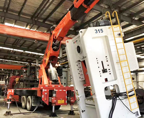 丹寨附近随车吊出租，轻松解决运输难题