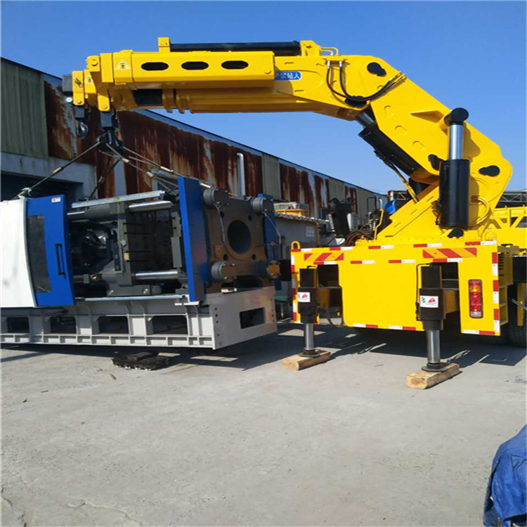 丹寨 大吨位折臂吊出租费用解析：一小时租赁多少钱