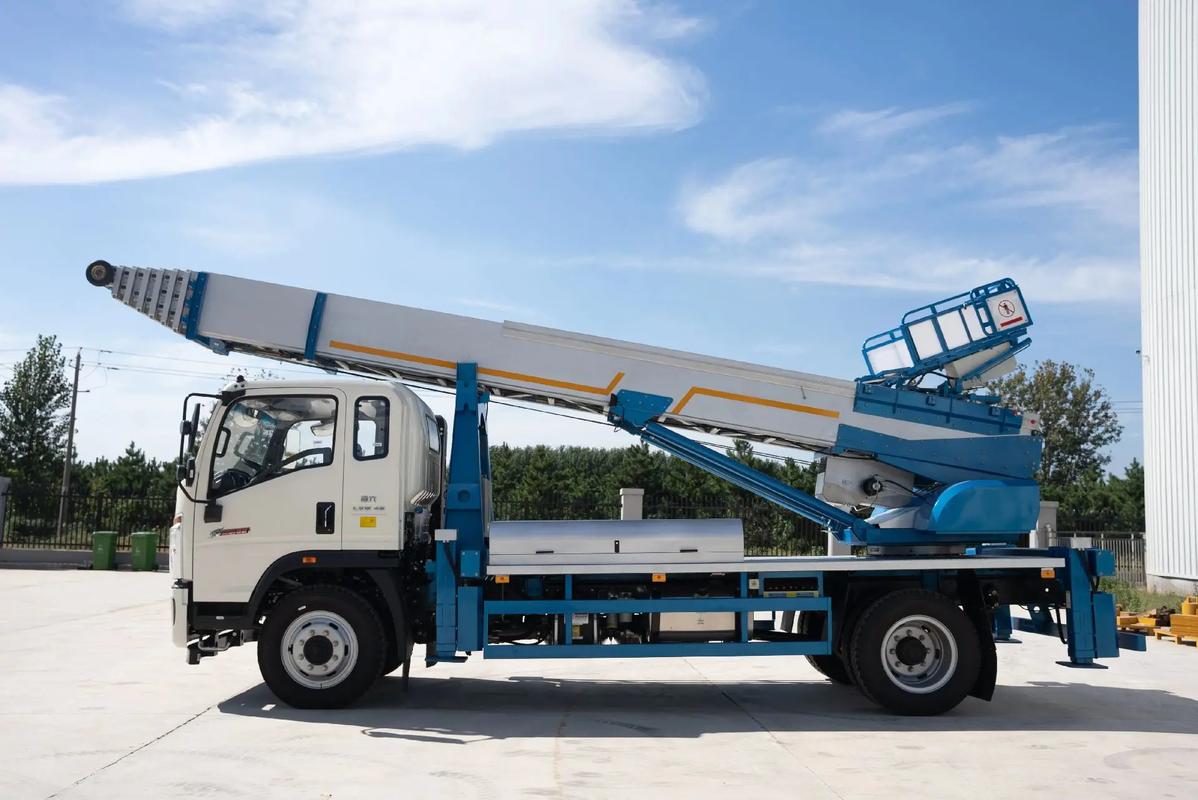 丹寨云梯上料车租赁费用