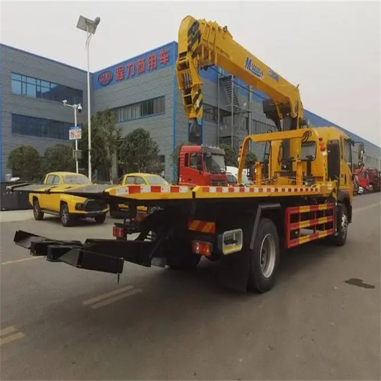 丹寨附近小随车吊出租电话，轻松解决搬运烦恼