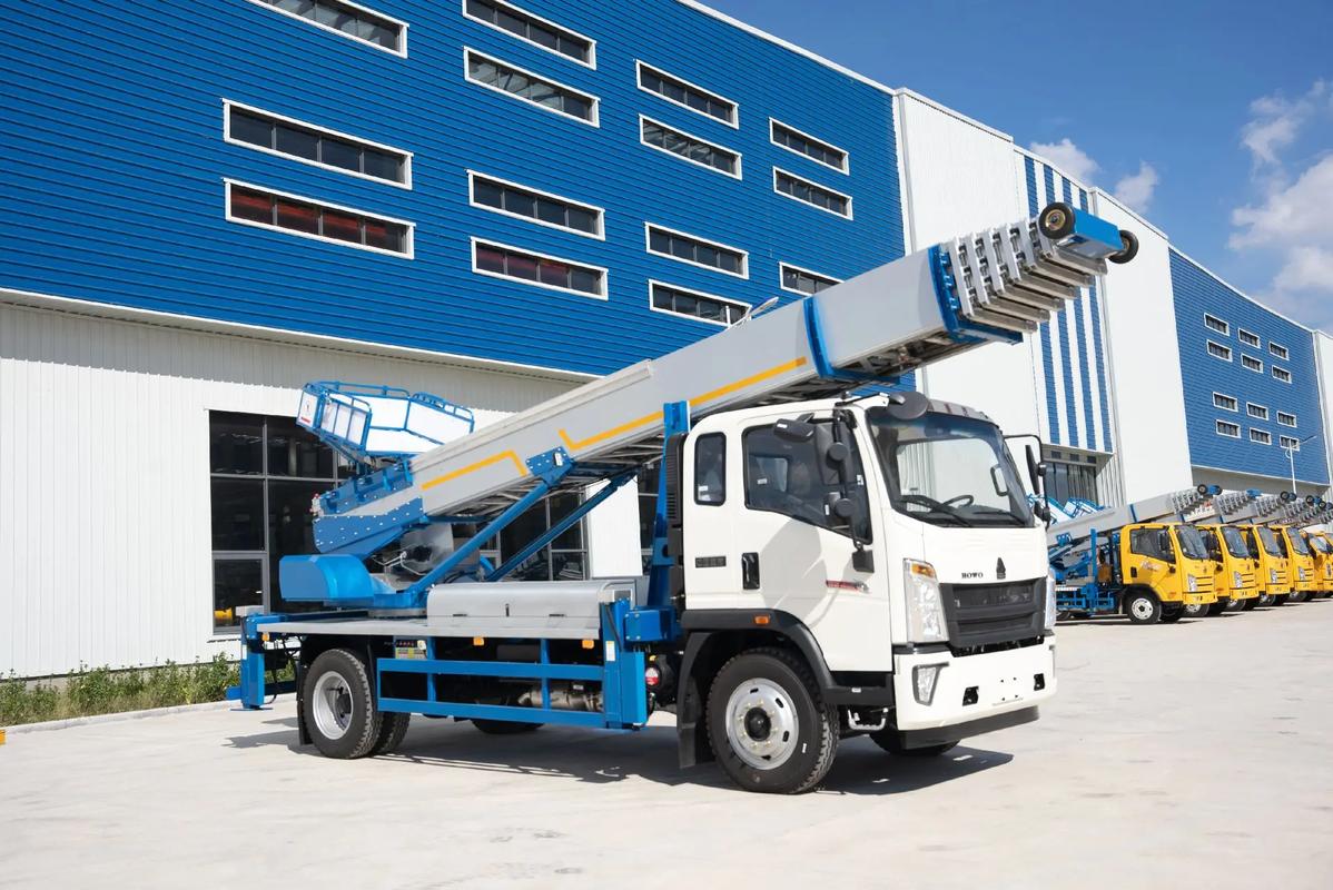 丹寨出租云梯车高空作业车 建筑垃圾搬运